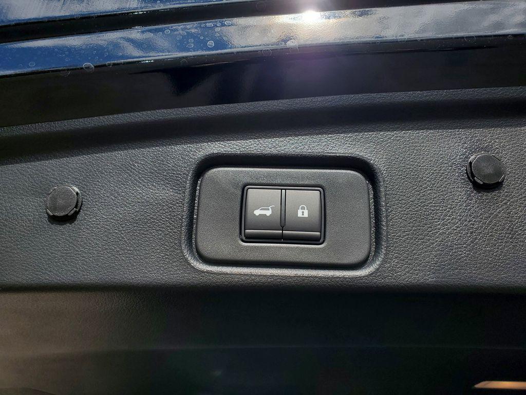 new 2025 Nissan Pathfinder car, priced at $43,837