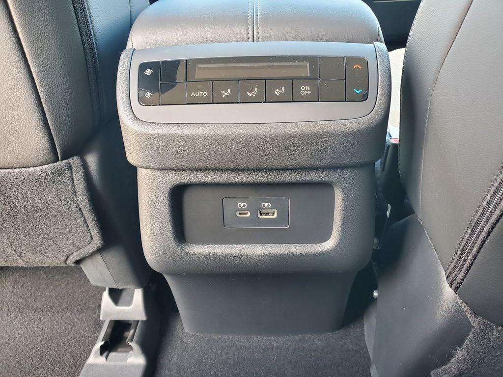 new 2025 Nissan Pathfinder car, priced at $43,837