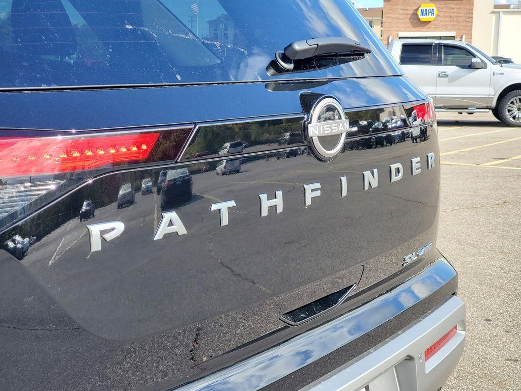 new 2025 Nissan Pathfinder car, priced at $43,837