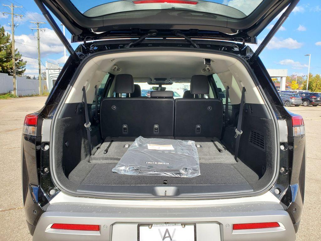 new 2025 Nissan Pathfinder car, priced at $43,837