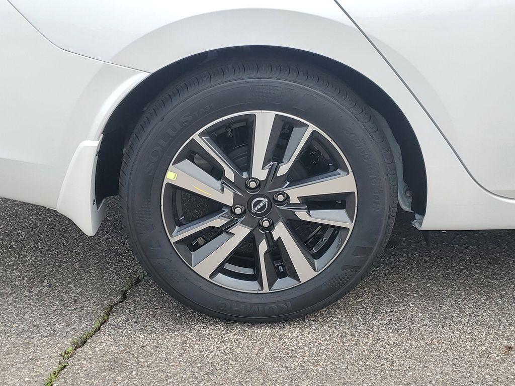 new 2025 Nissan Versa car, priced at $22,465