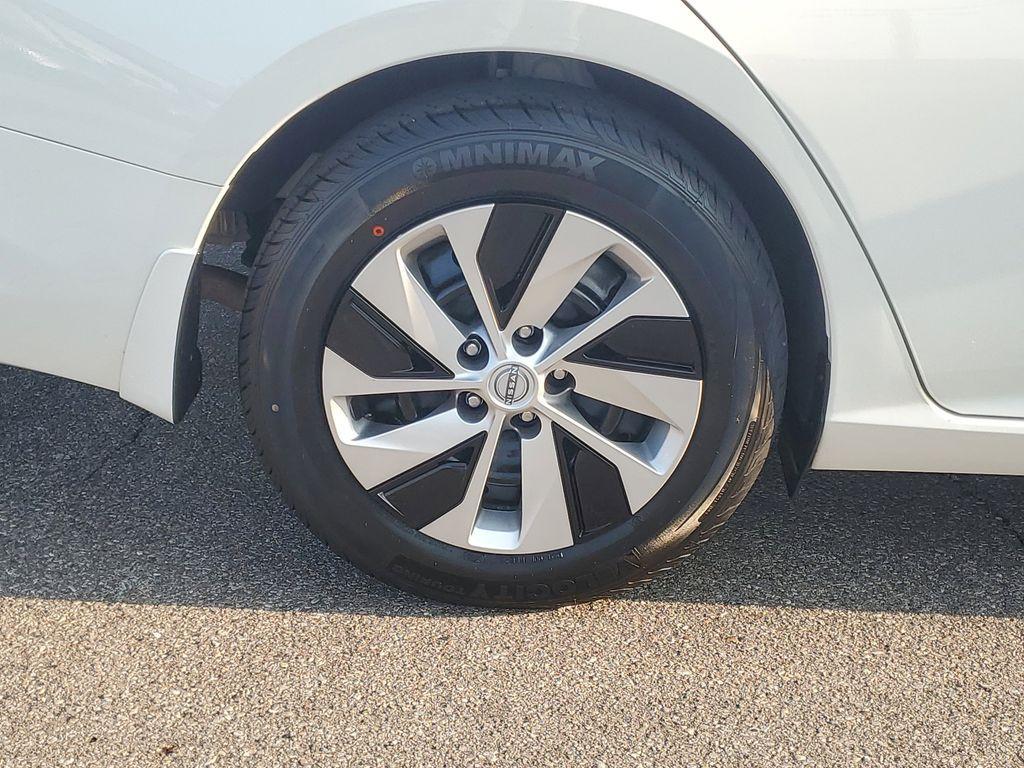 used 2025 Nissan Altima car, priced at $22,291