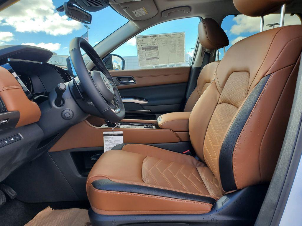 new 2025 Nissan Pathfinder car, priced at $51,522