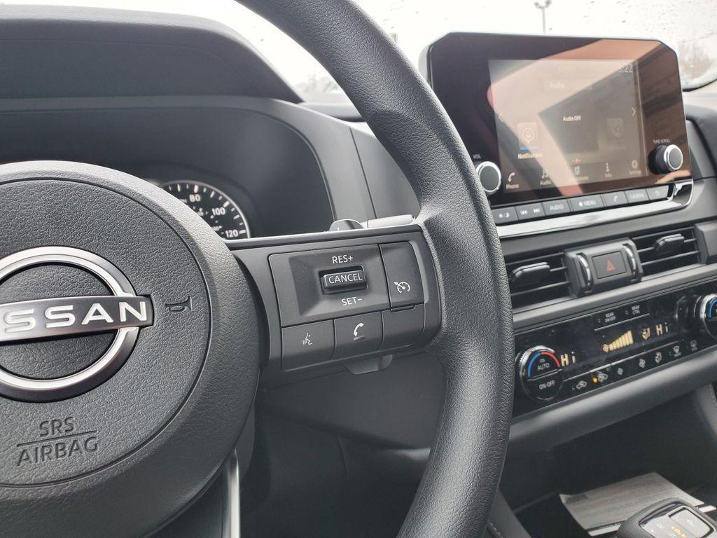 new 2025 Nissan Pathfinder car, priced at $38,527