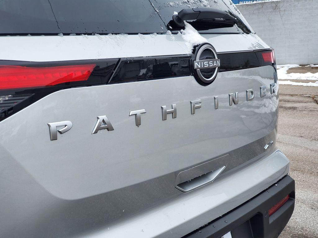 new 2025 Nissan Pathfinder car, priced at $38,527