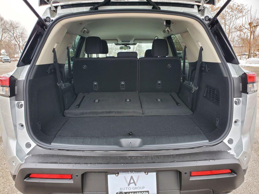 new 2025 Nissan Pathfinder car, priced at $38,527