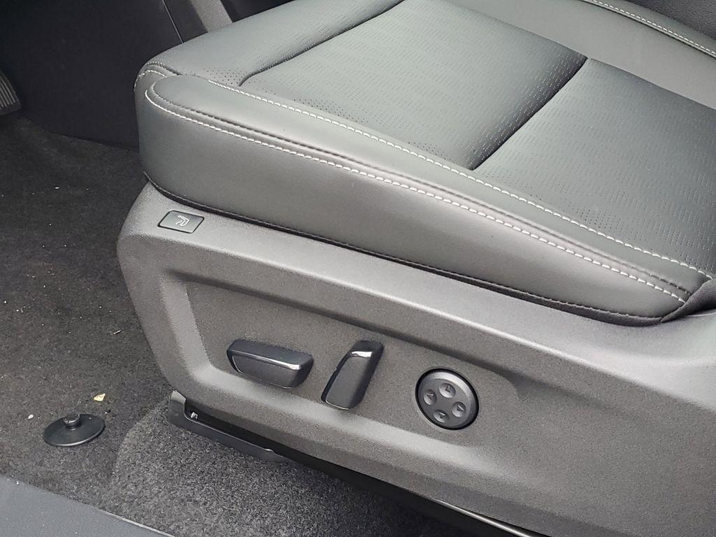 new 2025 Nissan Murano car, priced at $50,019