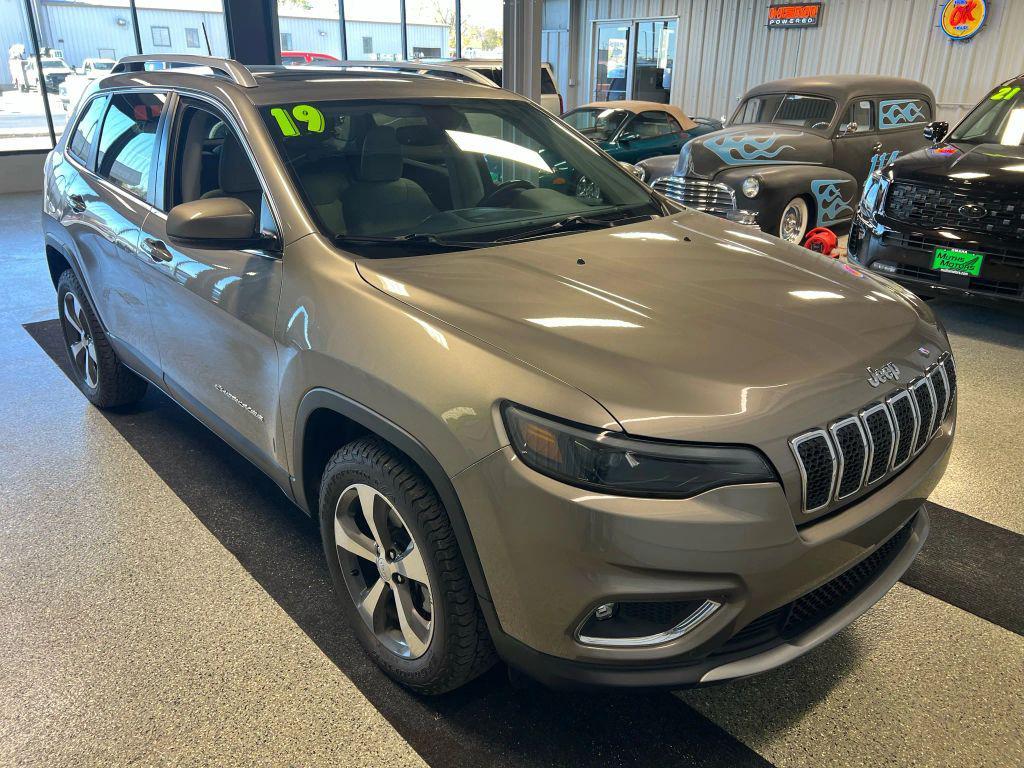used 2019 Jeep Cherokee car, priced at $19,995
