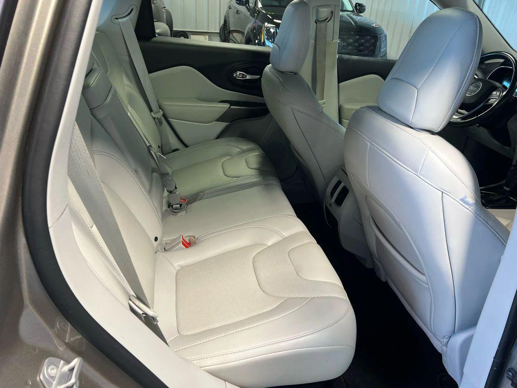 used 2019 Jeep Cherokee car, priced at $19,995