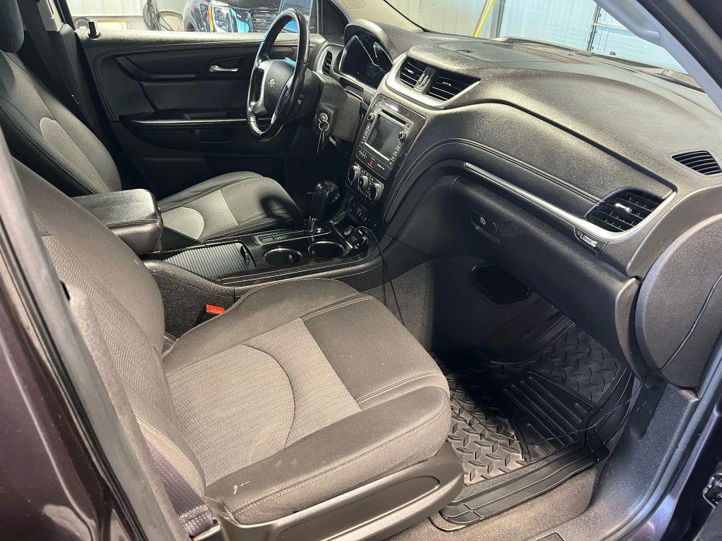 used 2015 Chevrolet Traverse car, priced at $11,995