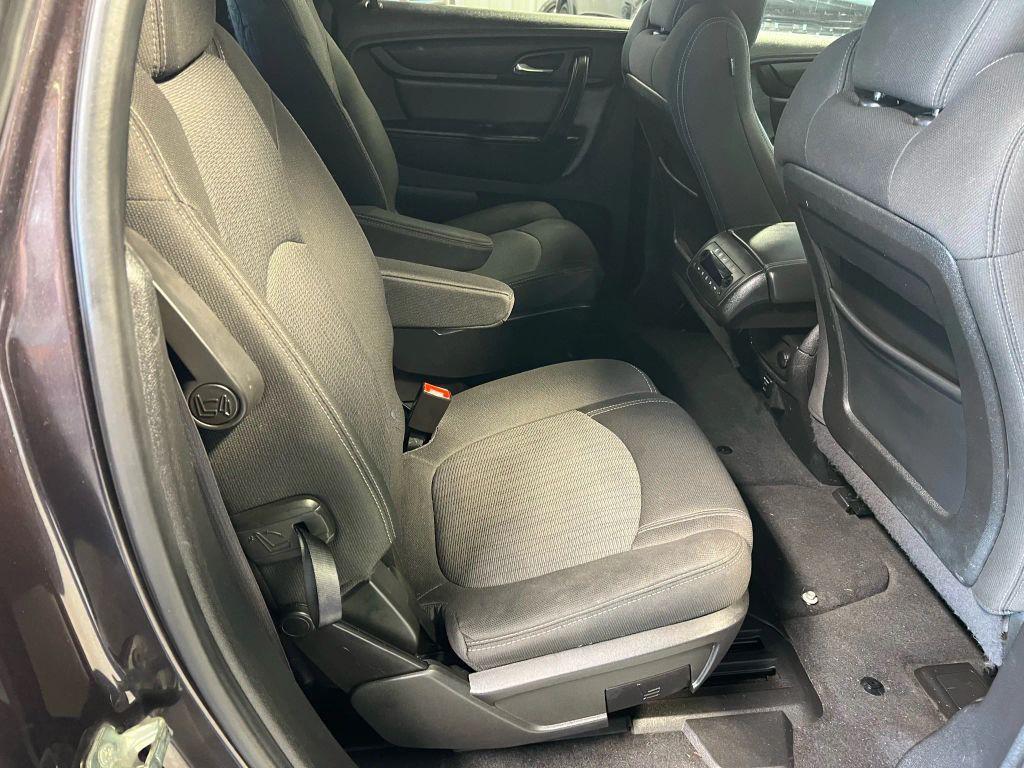 used 2015 Chevrolet Traverse car, priced at $11,995