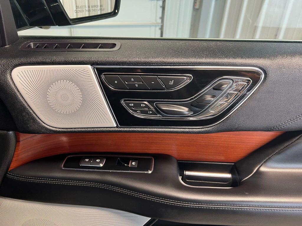 used 2020 Lincoln Navigator car, priced at $32,995