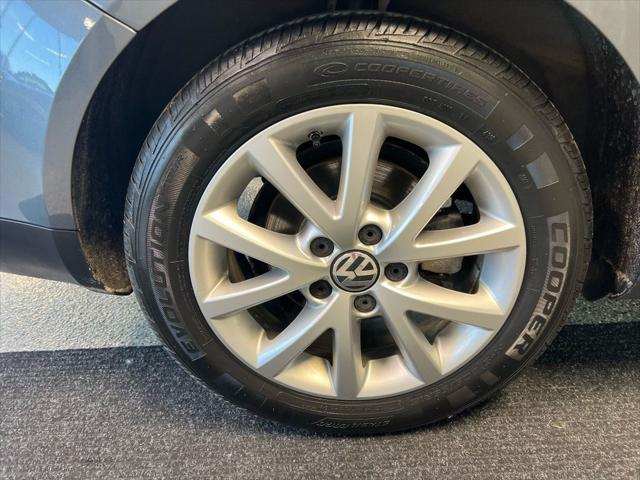used 2010 Volkswagen Jetta car, priced at $7,995