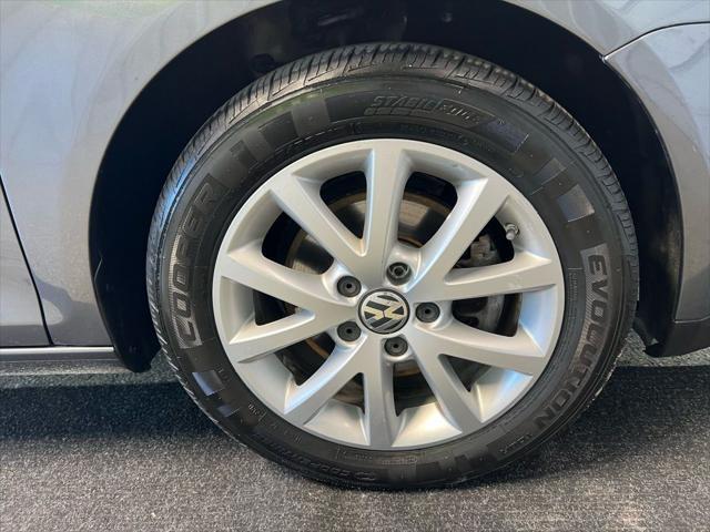 used 2010 Volkswagen Jetta car, priced at $7,995