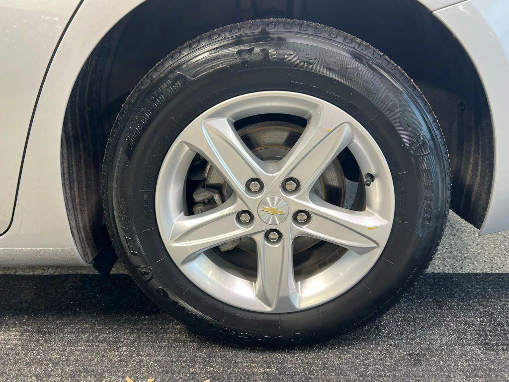 used 2022 Chevrolet Malibu car, priced at $17,995