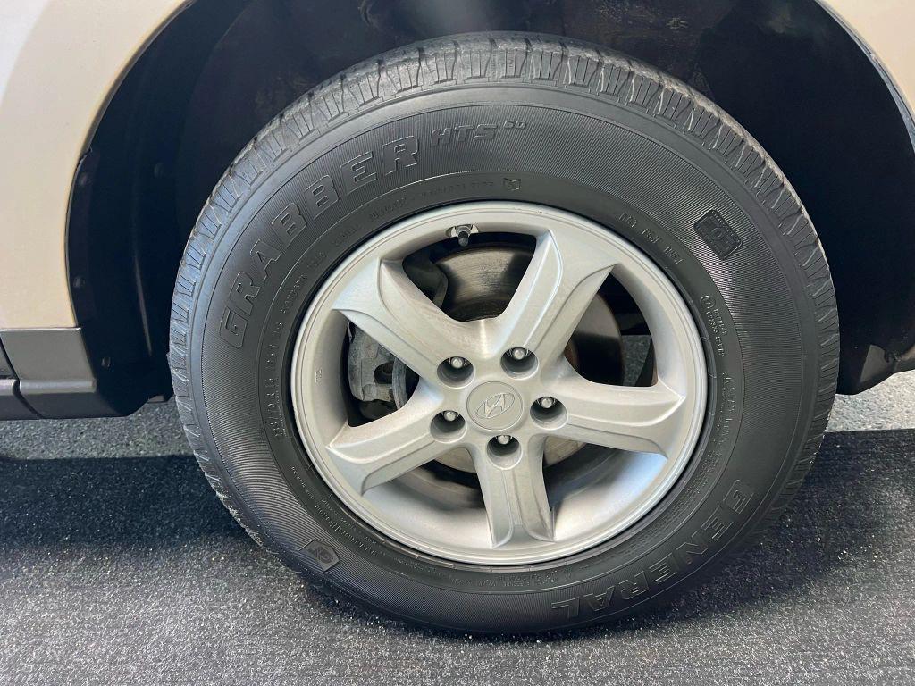used 2007 Hyundai Santa Fe car, priced at $7,995