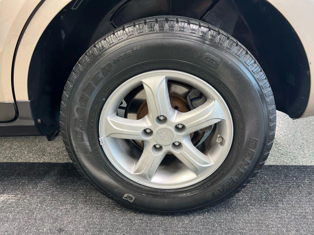 used 2007 Hyundai Santa Fe car, priced at $7,995