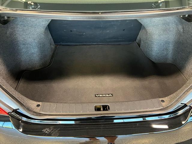 used 2019 Nissan Versa car