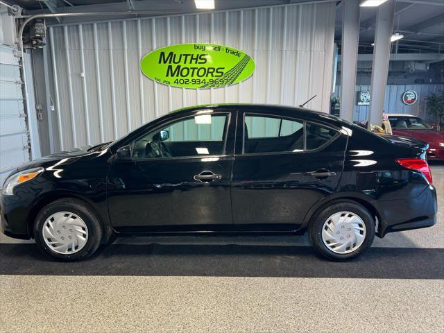 used 2019 Nissan Versa car