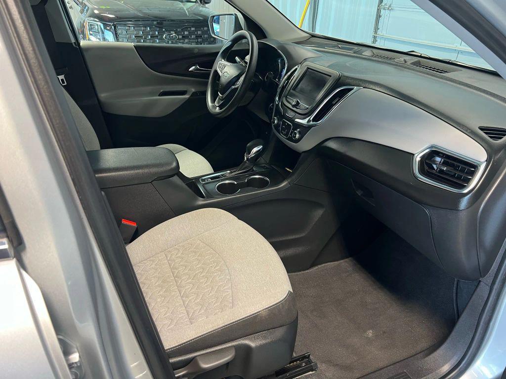 used 2022 Chevrolet Equinox car, priced at $19,995