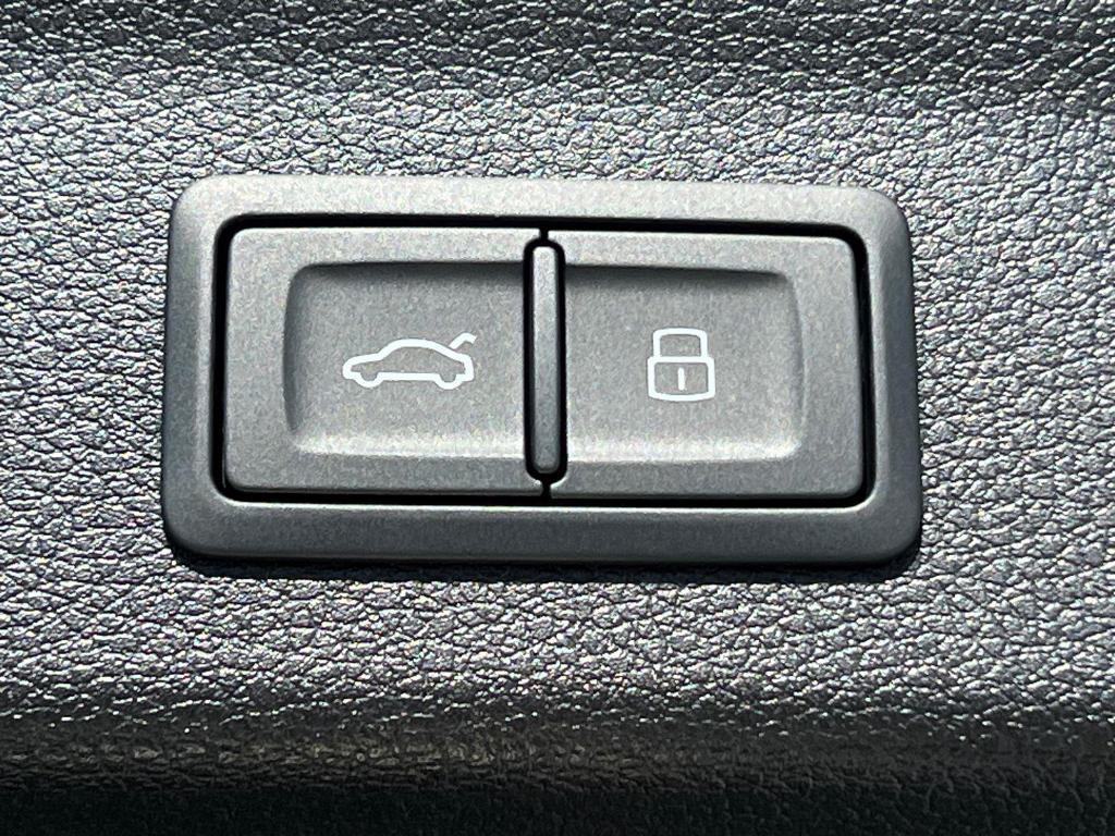 new 2025 Audi Q3 car, priced at $43,465