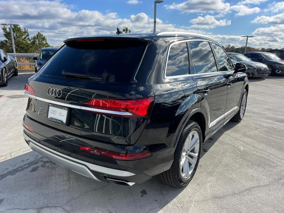 new 2025 Audi Q7 car, priced at $62,600