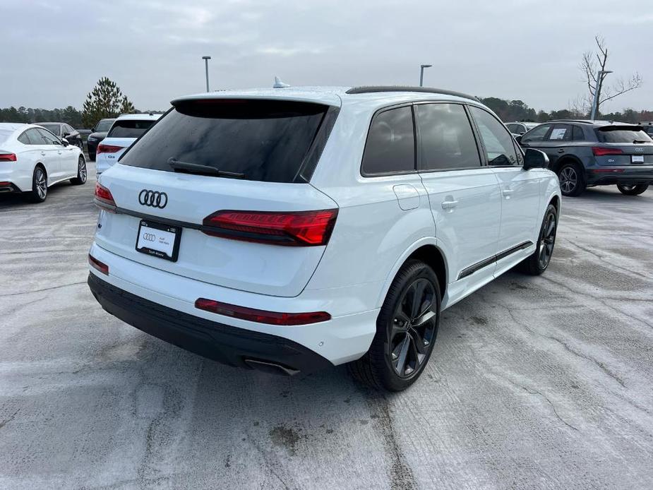 new 2025 Audi Q7 car, priced at $73,260