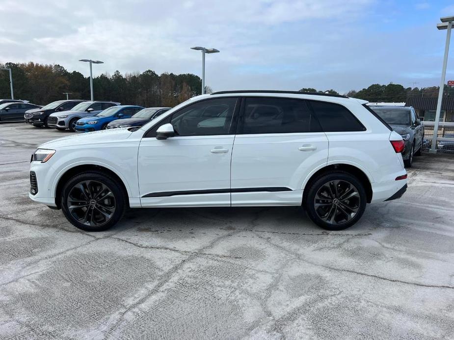 new 2025 Audi Q7 car, priced at $73,260