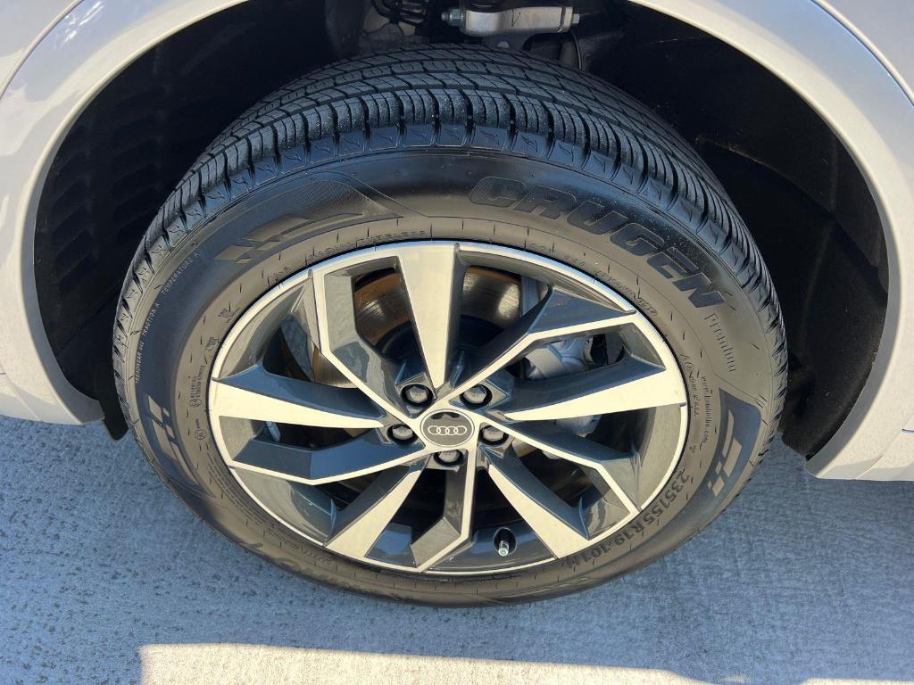 used 2025 Audi Q5 car, priced at $46,995