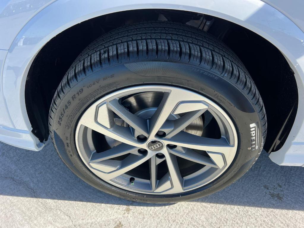 new 2025 Audi Q3 car, priced at $43,465
