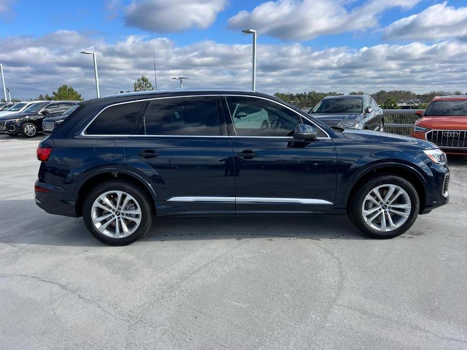 new 2025 Audi Q7 car, priced at $62,455