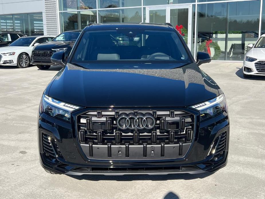 new 2025 Audi Q7 car, priced at $80,660