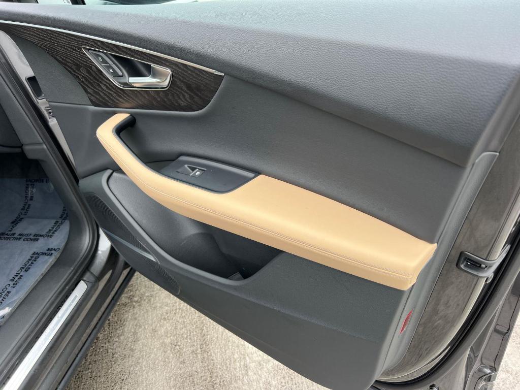 used 2025 Audi Q7 car, priced at $49,995