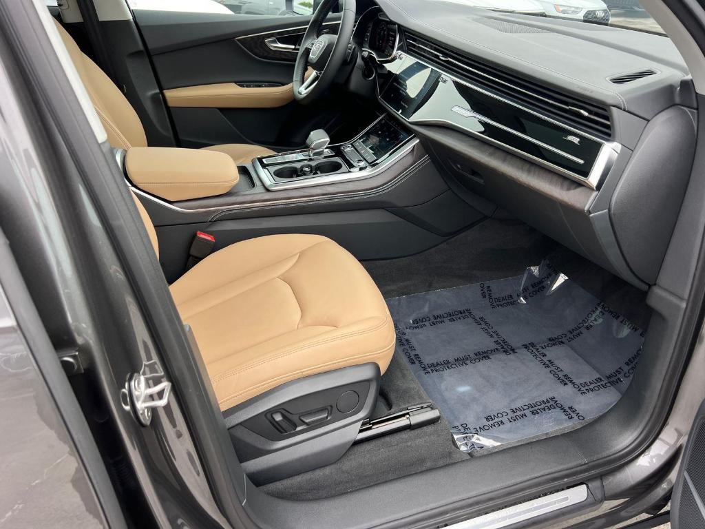 used 2025 Audi Q7 car, priced at $49,995
