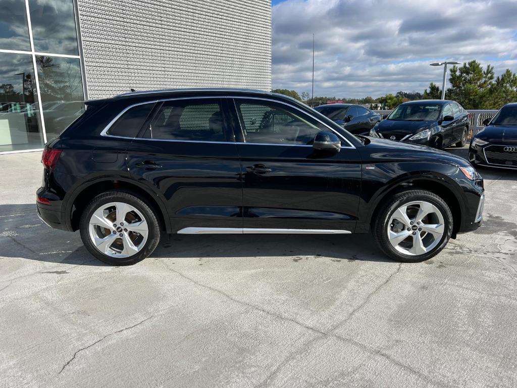 new 2025 Audi Q5 car, priced at $55,085