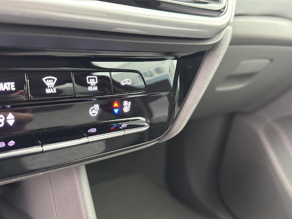 used 2022 Chevrolet Bolt EUV car, priced at $19,995