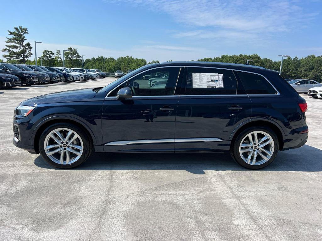 new 2025 Audi Q7 car, priced at $66,005