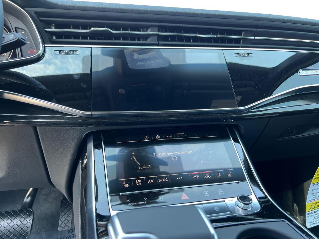 new 2025 Audi Q7 car, priced at $67,705