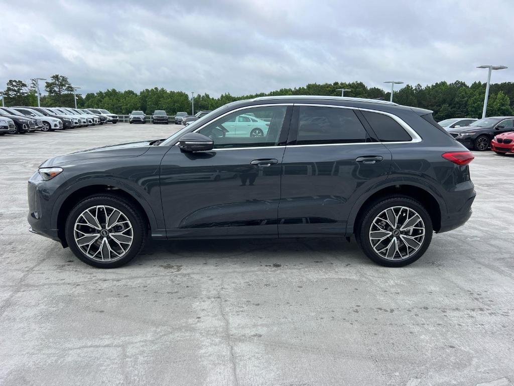 new 2025 Audi Q5 car, priced at $59,300