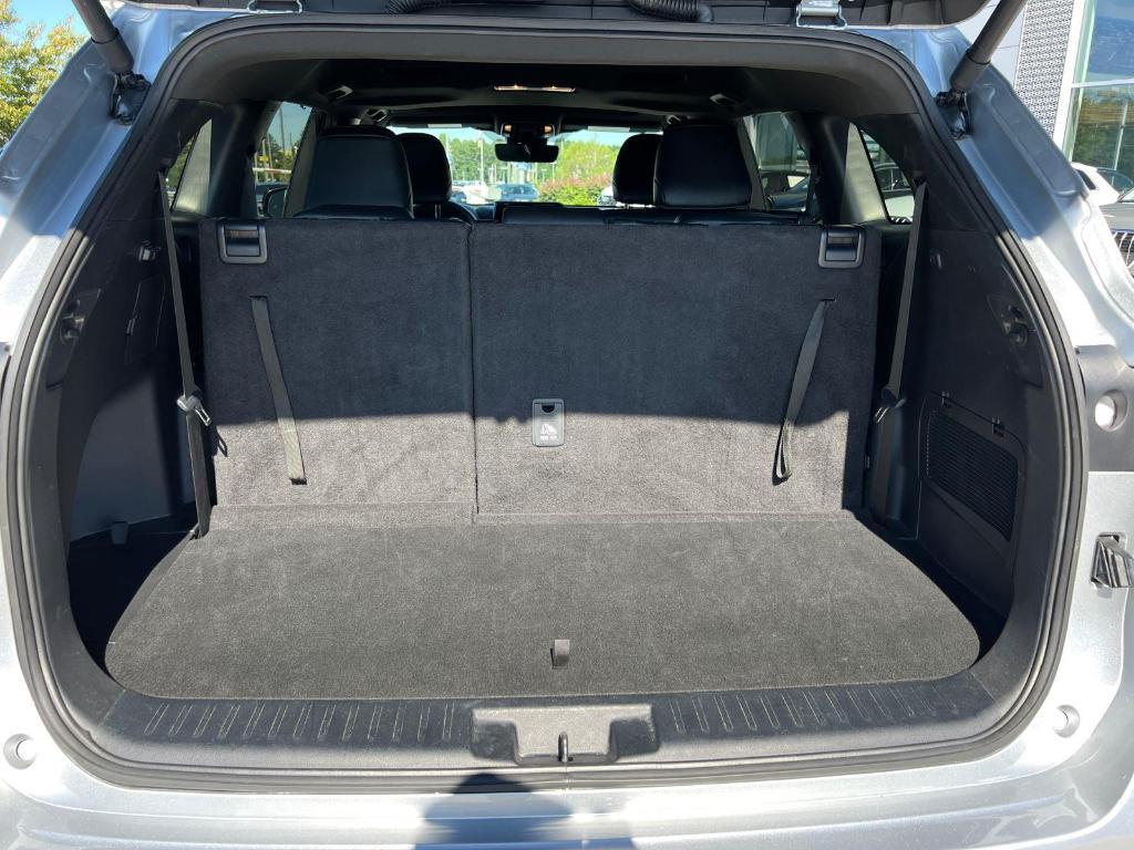 used 2024 Toyota Highlander car, priced at $42,985