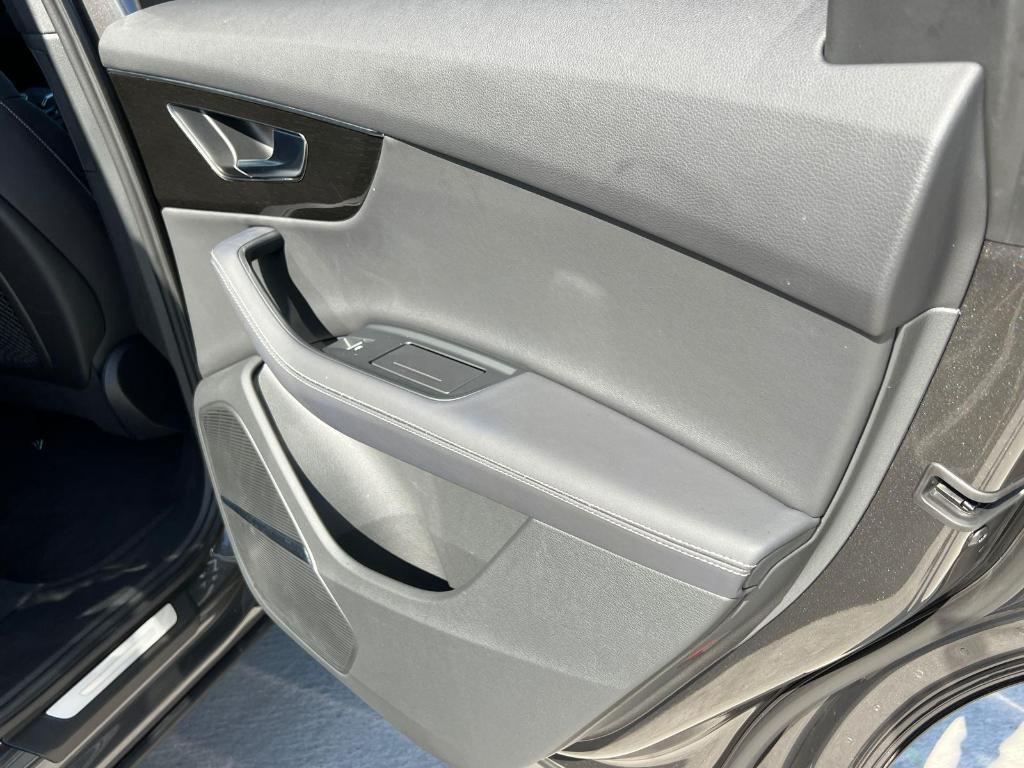 used 2025 Audi Q7 car, priced at $53,995