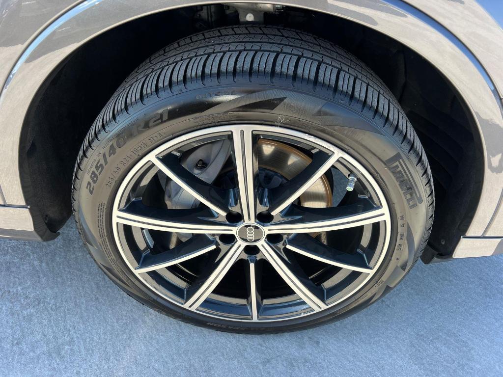 used 2025 Audi Q7 car, priced at $53,995