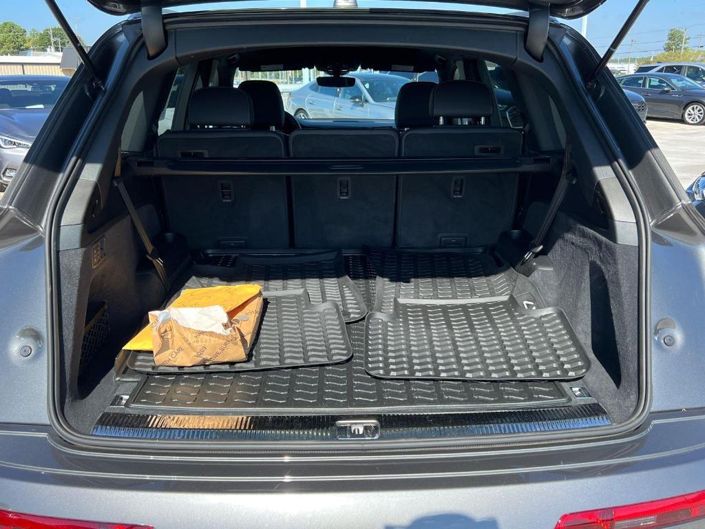 used 2025 Audi Q7 car, priced at $53,995