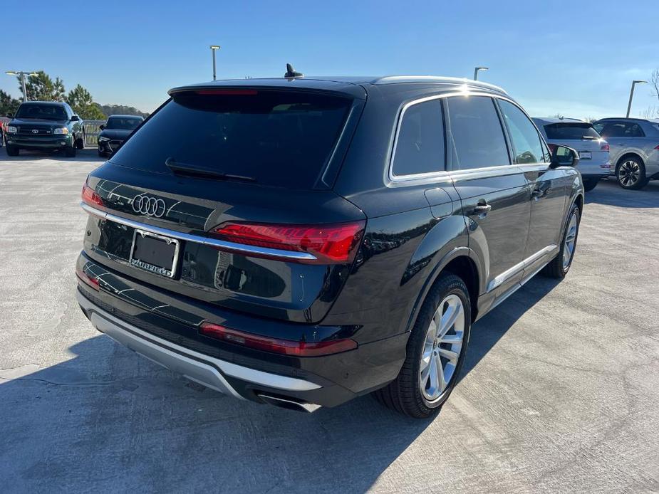 new 2025 Audi Q7 car, priced at $62,730