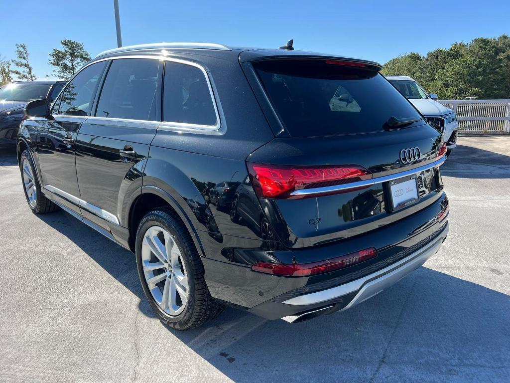 used 2025 Audi Q7 car, priced at $52,995