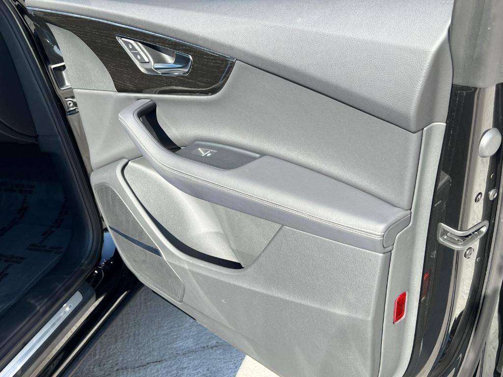 used 2025 Audi Q7 car, priced at $52,995