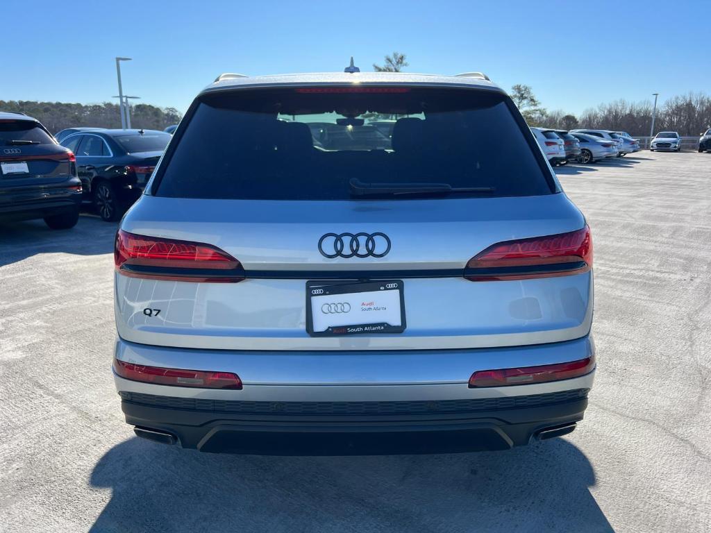 new 2025 Audi Q7 car, priced at $67,055