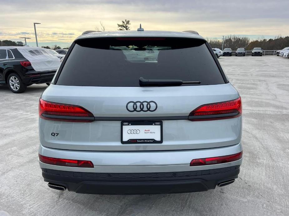 new 2025 Audi Q7 car, priced at $80,705