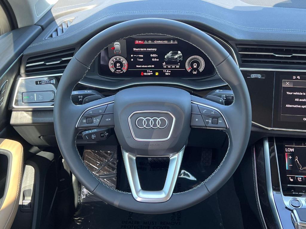 new 2025 Audi Q7 car, priced at $67,705
