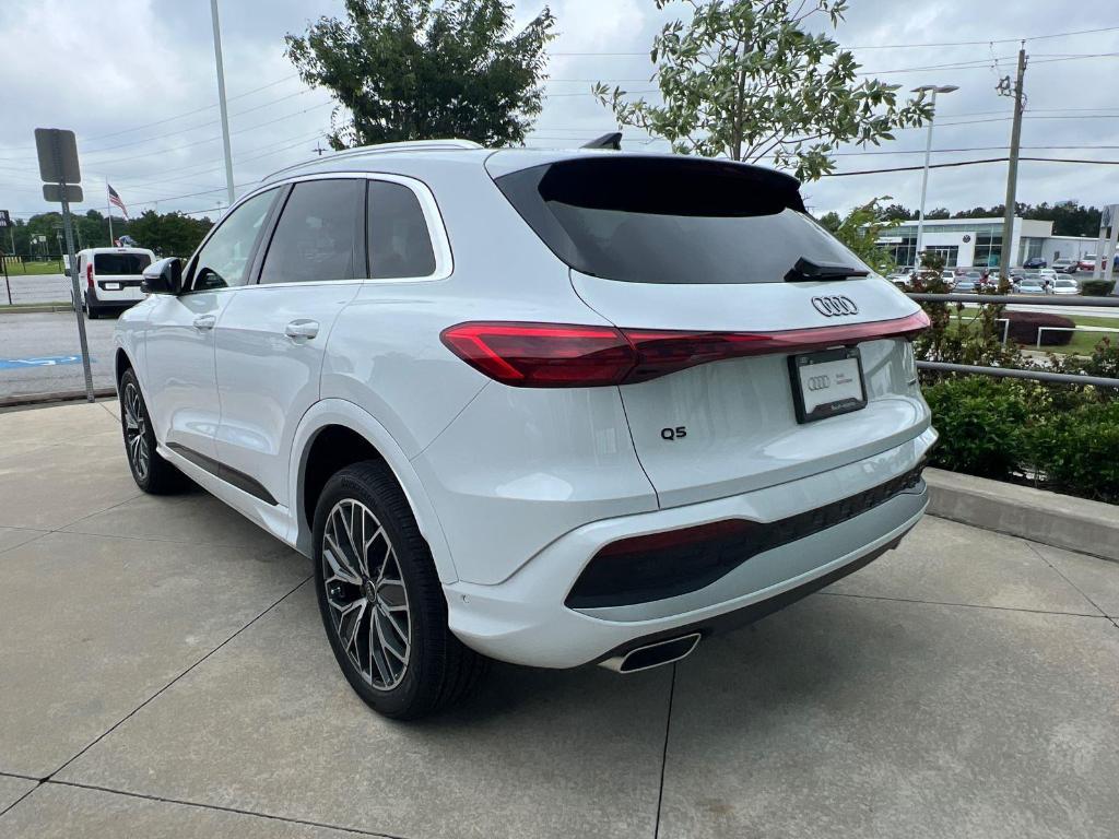 new 2025 Audi Q5 car, priced at $58,975